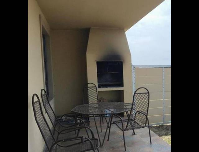 3 BEDROOM TOWNHOUSE FOR SALE IN MOSSEL BAY CENTRAL